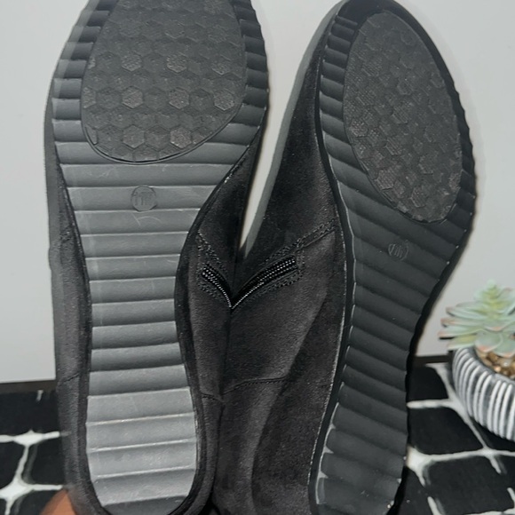 NEW!! Black suede like booties - Picture 5 of 5